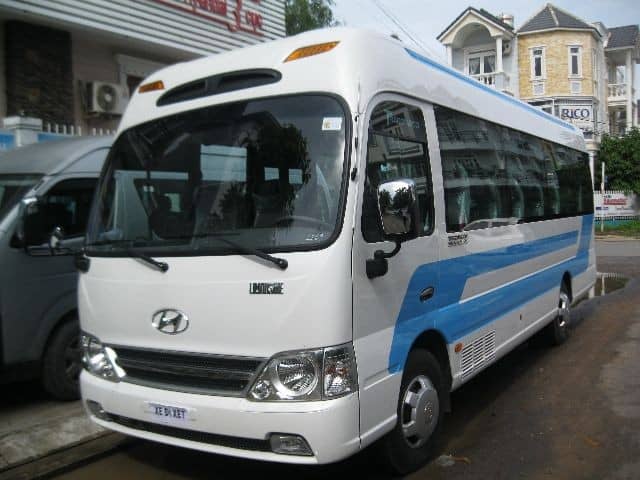 Dịch vụ thuê xe county 29 chỗ limousine