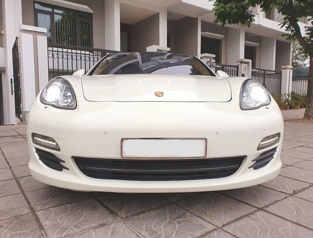 Xe cưới Porsche sang trọng, nổi bật