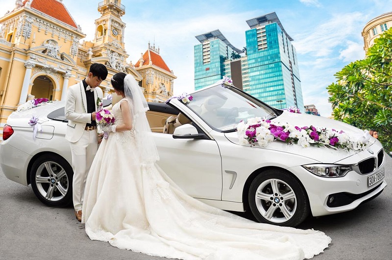 xe cưới là một phần cần quan tâm trong tiền lấy vợ